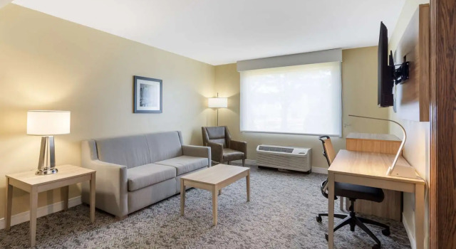 Четырёхместный люкс Best Western Glenview - Chicagoland Inn and Suites