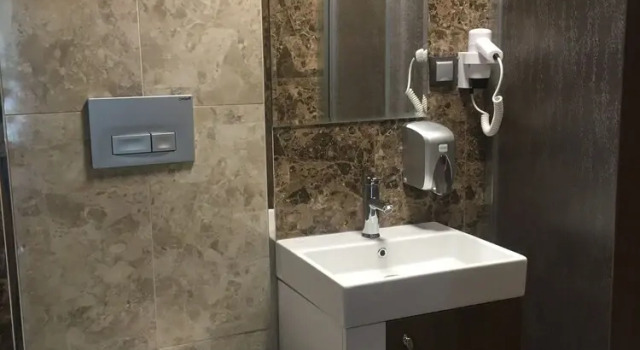 Трёхместный семейный номер Standard Green Peace Hotel