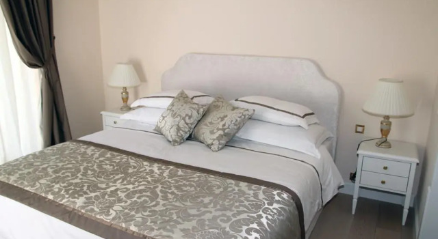 Luxury Rooms Villa Jadranka, Забронировать Вилла Виллы Макарска, рядом с Набережная Рива (Макарска), Вилла