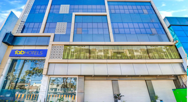 FabHotel Pishori Inn