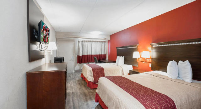 Четырёхместный номер Deluxe Red Roof Inn Jackson Downtown - Fairgrounds
