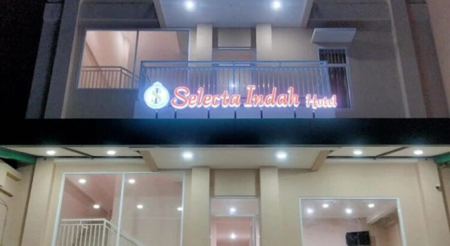 Selecta Indah, Rezerwuj Hotel Padang Sumatra