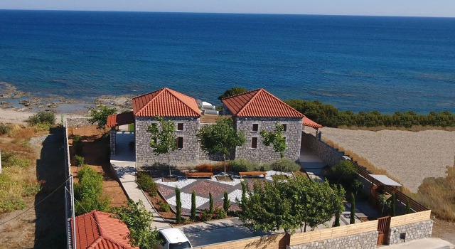 Вилла Alisahni Beachfront Villas
