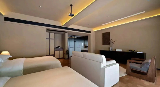 Номер Comfort Fenghuang County Border Town Mountain Resort Homestay