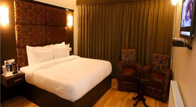 Hotel Pacific