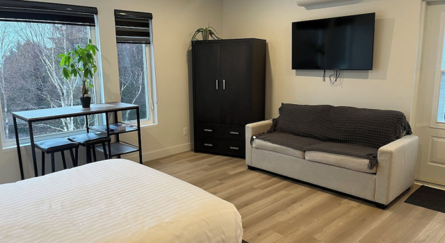 Complexe la Falaise, Rezervovat Apartmán Hotely v Bas-Saint-Laurent s parkováním, Parkování