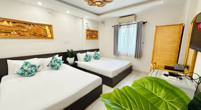 Четырёхместный семейный номер Standard Calmette Hotel 151 - Ben Thanh