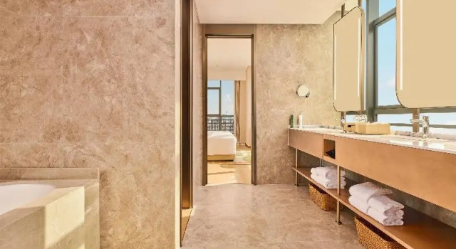 Двухместный люкс Deluxe Hilton Garden Inn Zhongshan South