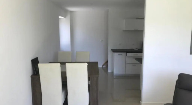 Fakarava, gîte en ville au calme, Забронировать Отель Валонь 
