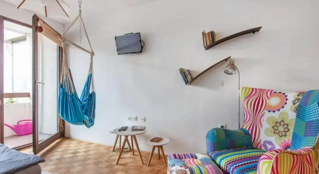 Apartment Living Colors