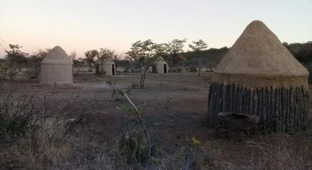 Omapaha Traditional Hut, Book Hotel Hoteller i Damaraland med pool, Swimmingpool