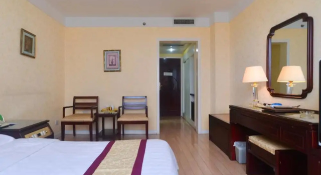 Двухместный номер Standard Qinhuangdao Yang Cheng Hotel