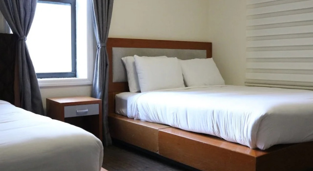 Трёхместный номер Standard c 1 комнатой Midtown West Hotel