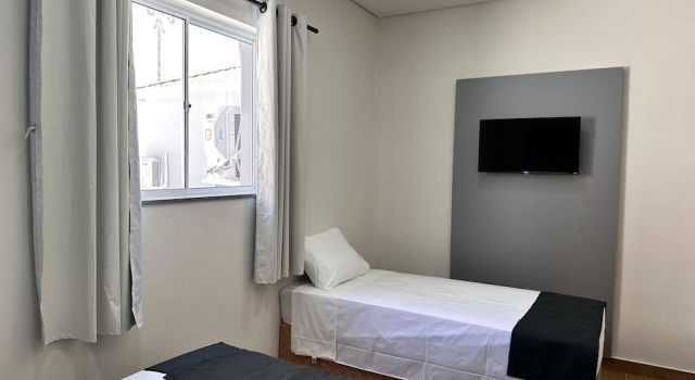 Трёхместный семейный номер Standard B.Hotel Economy 888