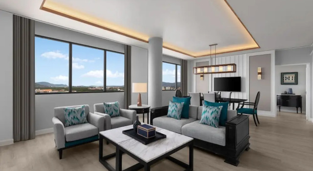 Люкс Presidential Courtyard by Marriott Phuket Town