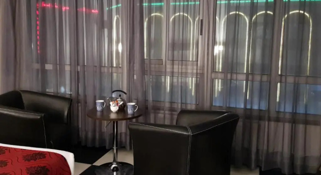 Студия Easy Inn Hotel Suites