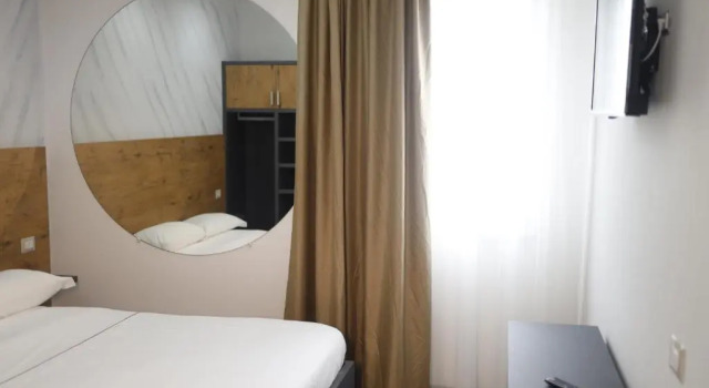Четырёхместный номер Standard Virginia Palace Hotel