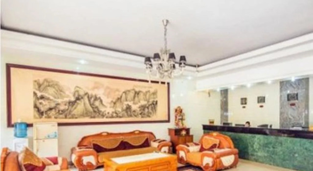 Leshan Hongxuan Hotel