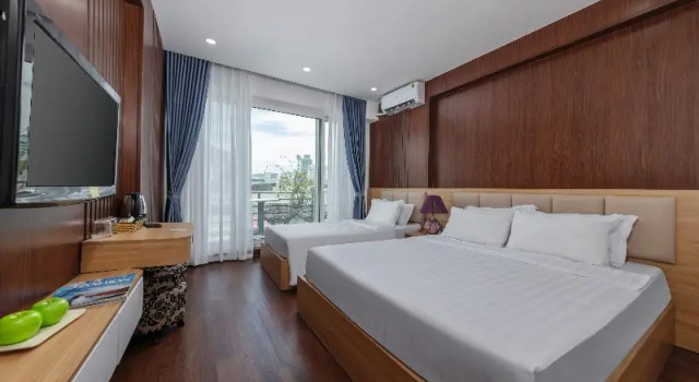Двухместный семейный номер Standard с балконом Millennium Hanoi Hotel