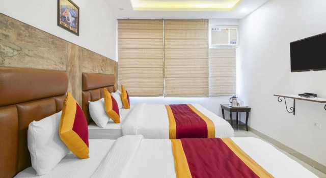 Трёхместный семейный номер Standard c 1 комнатой Gracious by Vishesh Hotels & Home Stay