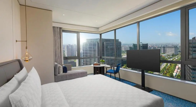 Двухместный номер Standard с видом на город HUALUXE Shanghai Changfeng Park by IHG