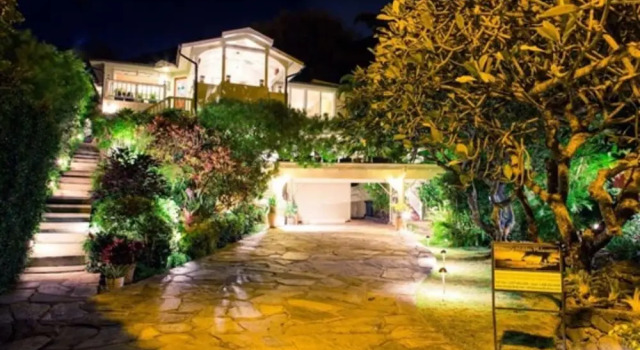Hawaii's Hidden Hideaway Bed & Breakfast