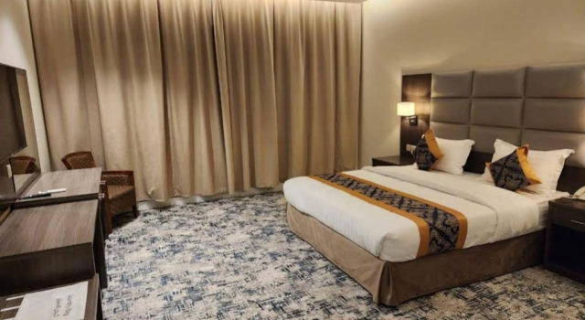 hotel alfal alshemaly, Забронировать Отель Отели Дуба с завтраком, Завтраки