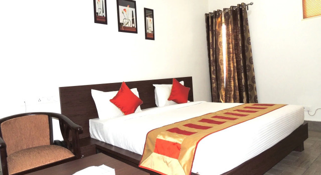 Elite Suites MINT Gomti Nagar, Забронировать Отель Отели Гомти Нагара с парковкой, Парковка