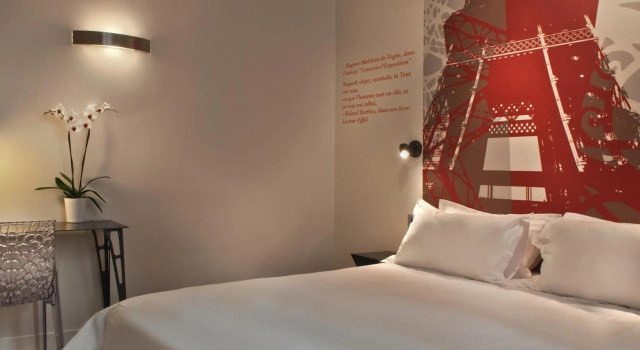 Двухместный номер Standard Hotel Alpha Paris Eiffel by Patrick Hayat