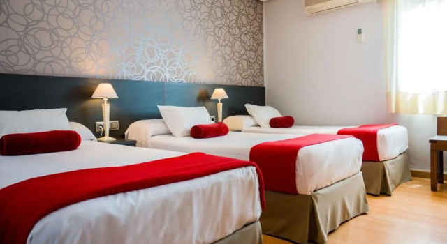 Трёхместный номер Standard Hotel Costasol