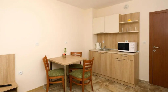 Семейный номер Standard с балконом Karlovo Hotel