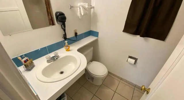 Номер Economy Independence Courthouse Motel