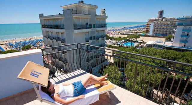 Одноместный номер Standard с балконом Hotel Jet