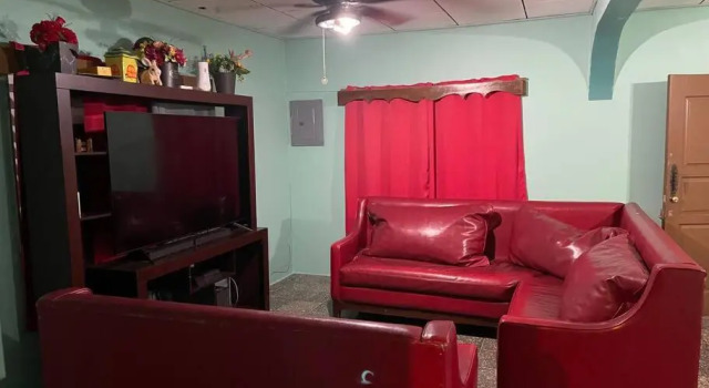 Agradable casa con 3 cuartos 2 baños cómodos..!!, Varaa Hotelli La Ceiba 