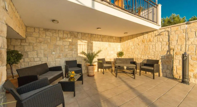 Apartments Maša, Забронировать Апартаменты/квартира Отели Велико Брдо с парковкой, Парковка