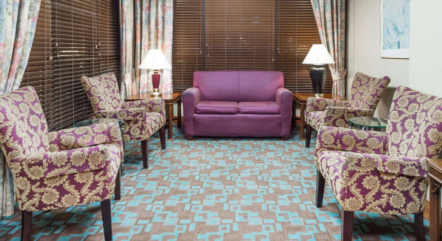 Baymont by Wyndham Clarksville Northeast, Rezerwuj Hotel Hotele w Clarksville z basenem, Basen