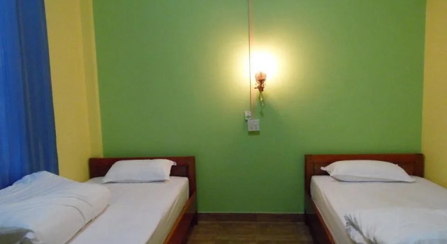 Chinthima Guesthouse, Rezerwuj Hotel Hotele w Luang Namtha z parkingiem, Parking