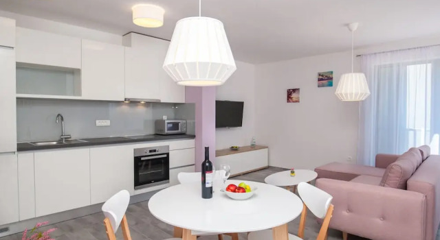 Апартаменты Standard c 1 комнатой с частичным видом на море Apartments Dva Galeba