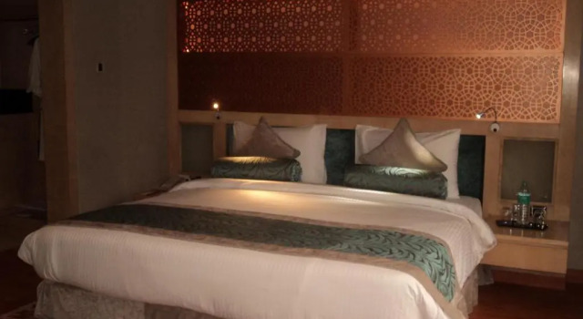 Полулюкс Yashail Hotel Haridwar
