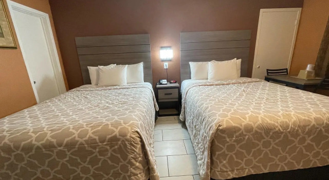 Четырёхместный номер Standard New Corral Motel