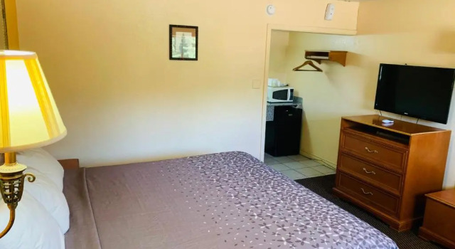 Номер Standard Budget Inn