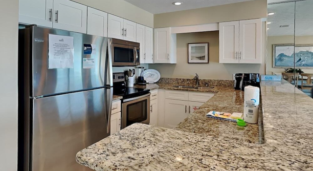 Crystal Villas - walk from patio to beach - 1 BR Condo