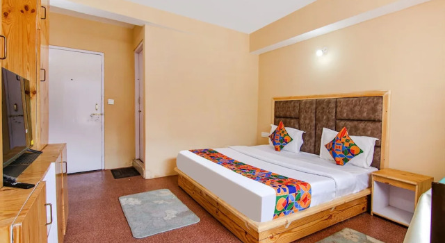Fabhotel Nirvana Deluxe, Забронировать Отель Отели Манали с завтраком, Завтраки
