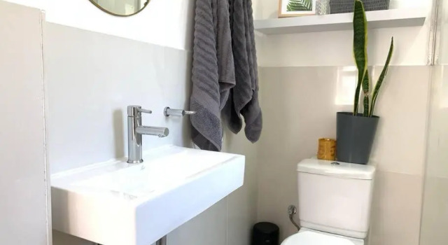 Апартаменты Cosy & Cute 1 Bedroom Sea Point Apartment
