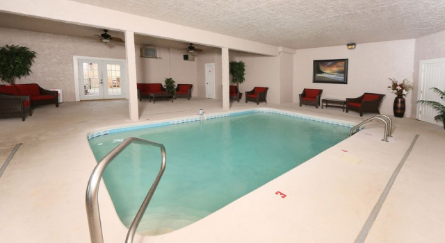 Serenity Mountain Pool 9 Br cabin by RedAwning