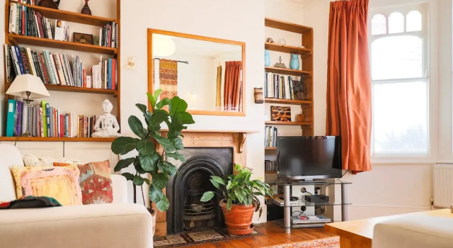 Unique 2 Bedroom House With Yoga Studio, Varaa Huoneisto Asunnot kohteessa Merseyside, Huoneisto
