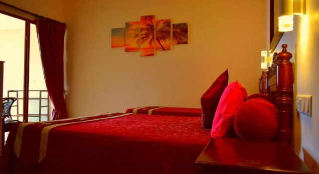 Семейный люкс с балконом Asian Jewel Boutique Hotel