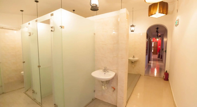 Кровать в общем номере Ha Noi Lantern Dorm