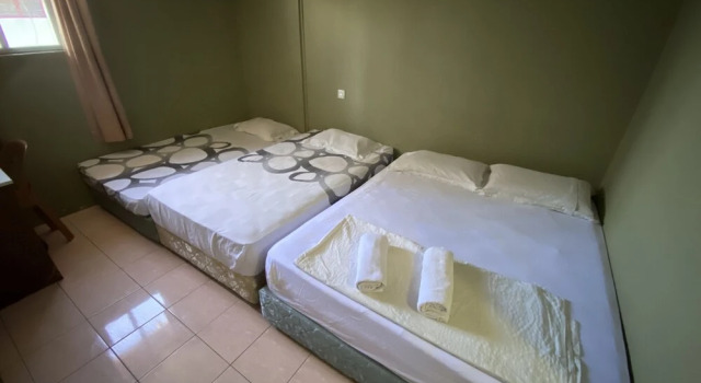 SPOT ON 89863 Hotel Fah Fah, Prenota Hotel Hotel a Borneo con parcheggio, Parcheggio
