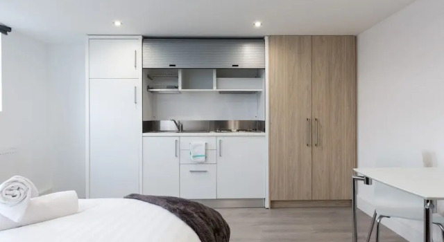 Bright Studio Flat - Camberwell! 3d